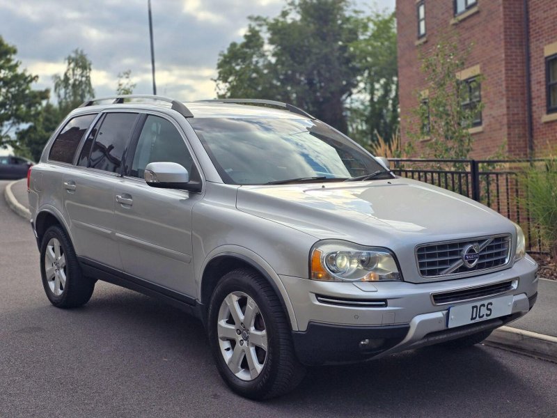 VOLVO XC90 2.4 D5 SE Lux Geartronic AWD 5dr